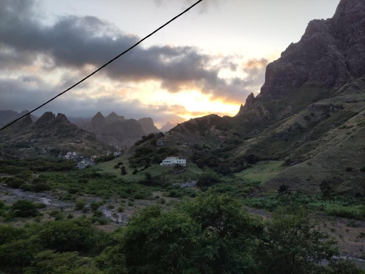 Casa Familiar Por Do Sol Panzió Ribeira Grande Kültér fotó